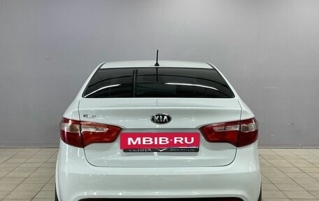 KIA Rio III рестайлинг, 2013 год, 950 000 рублей, 6 фотография