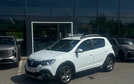 Renault Sandero II рестайлинг, 2019 год, 949 000 рублей, 2 фотография