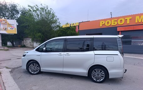 Toyota Voxy III, 2014 год, 1 720 000 рублей, 5 фотография