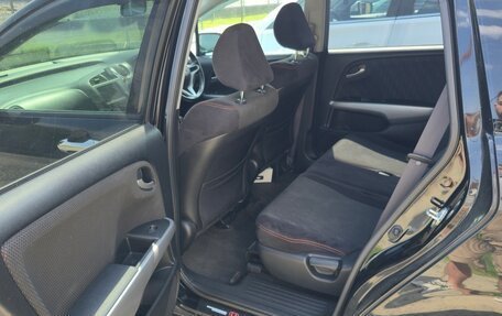 Honda Stream II, 2010 год, 1 300 000 рублей, 22 фотография