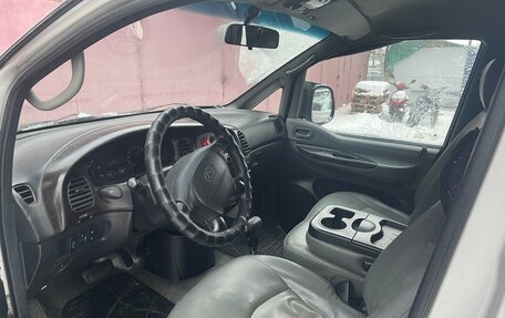 Hyundai Starex I рестайлинг, 2006 год, 500 000 рублей, 9 фотография