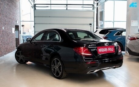 Mercedes-Benz E-Класс, 2019 год, 3 799 000 рублей, 3 фотография