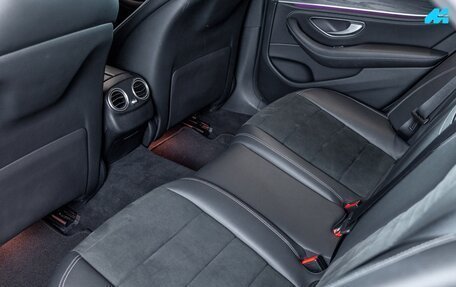 Mercedes-Benz E-Класс, 2019 год, 3 799 000 рублей, 11 фотография