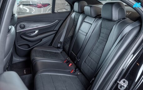 Mercedes-Benz E-Класс, 2019 год, 3 799 000 рублей, 12 фотография
