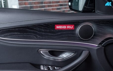 Mercedes-Benz E-Класс, 2019 год, 3 799 000 рублей, 15 фотография