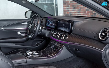 Mercedes-Benz E-Класс, 2019 год, 3 799 000 рублей, 29 фотография