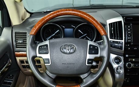 Toyota Land Cruiser 200, 2013 год, 4 699 000 рублей, 13 фотография