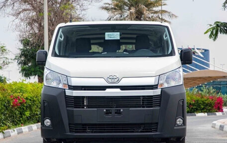 Toyota HiAce H300, 2026 год, 4 600 000 рублей, 3 фотография