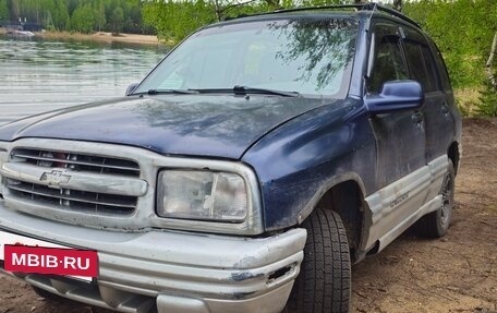 Chevrolet Tracker II, 2001 год, 500 000 рублей, 2 фотография