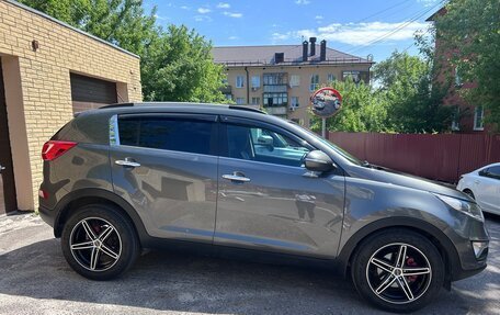 KIA Sportage III, 2010 год, 1 300 000 рублей, 3 фотография