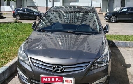 Hyundai Solaris II рестайлинг, 2014 год, 730 000 рублей, 3 фотография