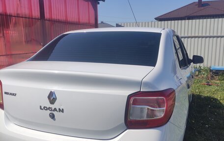 Renault Logan II, 2015 год, 485 000 рублей, 3 фотография