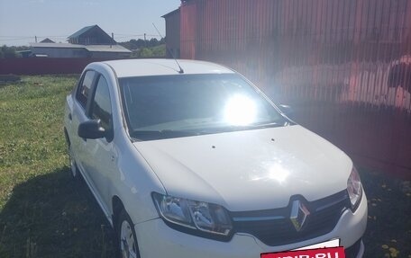 Renault Logan II, 2015 год, 485 000 рублей, 2 фотография