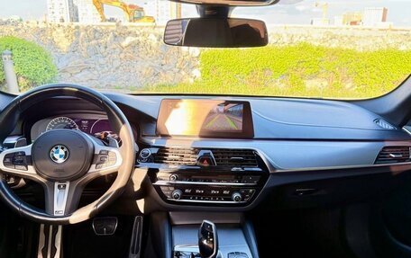 BMW 5 серия, 2018 год, 3 700 000 рублей, 18 фотография