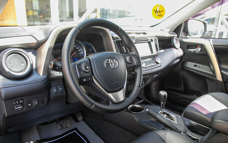 Toyota RAV4, 2015 год, 2 175 000 рублей, 15 фотография