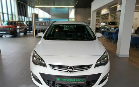 Opel Astra J, 2014 год, 949 000 рублей, 2 фотография