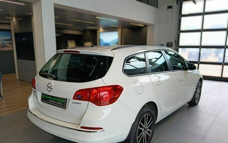 Opel Astra J, 2014 год, 949 000 рублей, 4 фотография