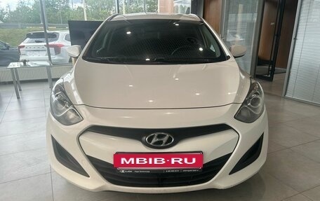 Hyundai i30 II рестайлинг, 2013 год, 629 000 рублей, 2 фотография