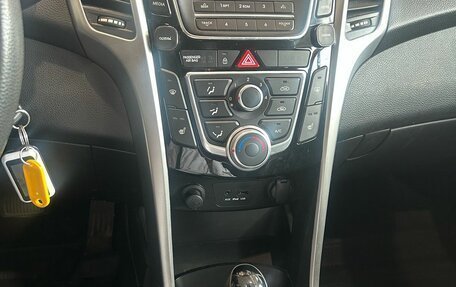 Hyundai i30 II рестайлинг, 2013 год, 629 000 рублей, 8 фотография