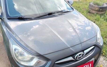 Hyundai Solaris II рестайлинг, 2013 год, 600 000 рублей, 3 фотография