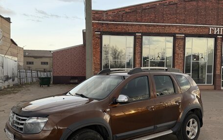 Renault Duster I рестайлинг, 2013 год, 930 000 рублей, 2 фотография