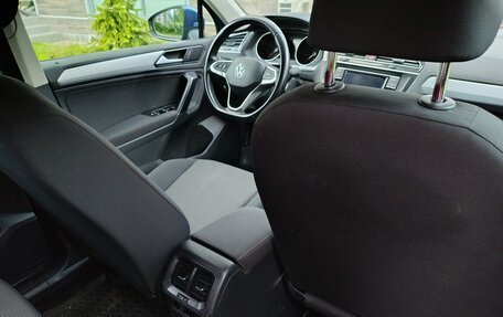 Volkswagen Tiguan II, 2021 год, 2 330 000 рублей, 14 фотография