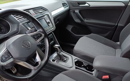 Volkswagen Tiguan II, 2021 год, 2 330 000 рублей, 12 фотография