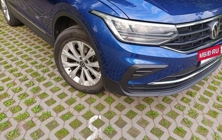 Volkswagen Tiguan II, 2021 год, 2 330 000 рублей, 21 фотография