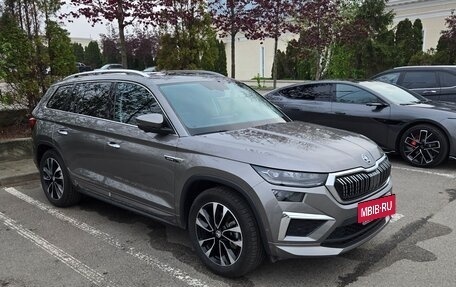Skoda Kodiaq I, 2023 год, 3 950 000 рублей, 2 фотография