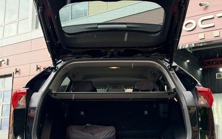 Toyota RAV4, 2021 год, 3 300 000 рублей, 5 фотография