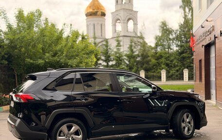 Toyota RAV4, 2021 год, 3 300 000 рублей, 13 фотография