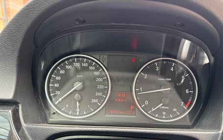 BMW 3 серия, 2011 год, 1 350 000 рублей, 8 фотография