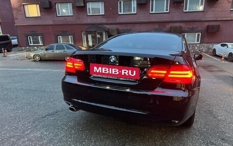 BMW 3 серия, 2011 год, 1 350 000 рублей, 12 фотография