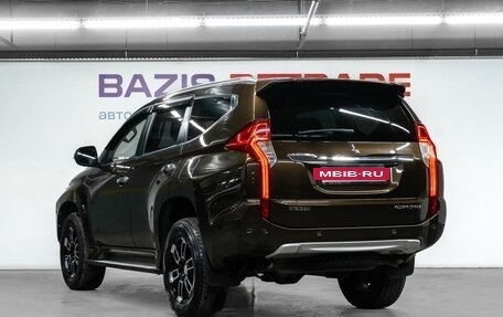 Mitsubishi Pajero Sport III рестайлинг, 2019 год, 3 299 000 рублей, 8 фотография