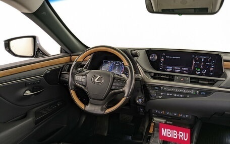 Lexus ES VII, 2019 год, 3 750 000 рублей, 26 фотография