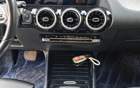 Mercedes-Benz GLA, 2022 год, 1 780 000 рублей, 15 фотография