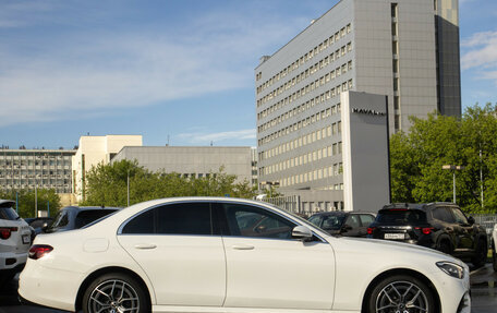 Mercedes-Benz E-Класс, 2021 год, 4 378 000 рублей, 3 фотография