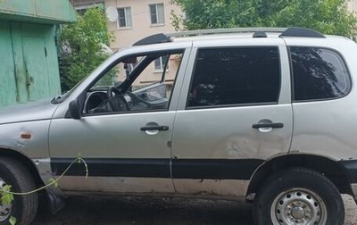 Chevrolet Niva I рестайлинг, 2003 год, 230 000 рублей, 1 фотография