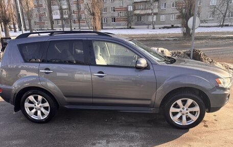 Mitsubishi Outlander III рестайлинг 3, 2011 год, 1 150 000 рублей, 12 фотография