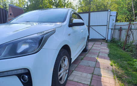 KIA Rio IV, 2018 год, 1 200 000 рублей, 4 фотография