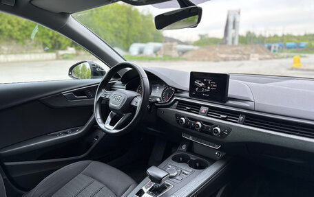 Audi A4, 2016 год, 2 300 000 рублей, 10 фотография