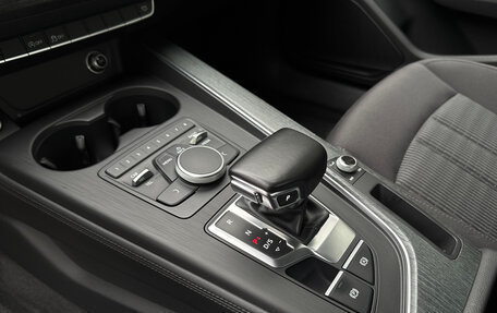Audi A4, 2016 год, 2 300 000 рублей, 23 фотография