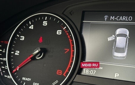 Audi A4, 2016 год, 2 300 000 рублей, 21 фотография