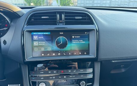 Jaguar F-Pace, 2019 год, 2 790 000 рублей, 11 фотография