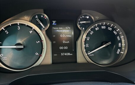 Toyota Land Cruiser Prado 150 рестайлинг 2, 2020 год, 6 450 000 рублей, 13 фотография
