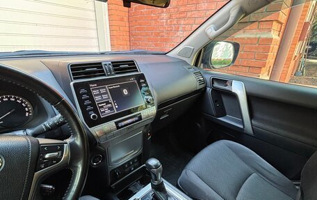 Toyota Land Cruiser Prado 150 рестайлинг 2, 2020 год, 6 450 000 рублей, 14 фотография