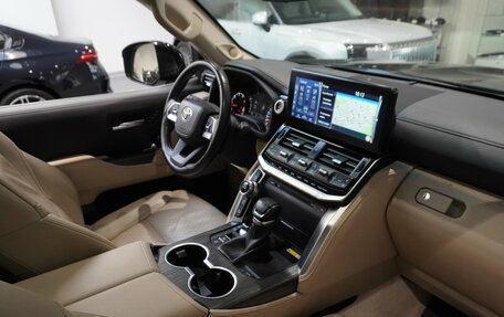 Toyota Land Cruiser, 2023 год, 11 525 000 рублей, 13 фотография
