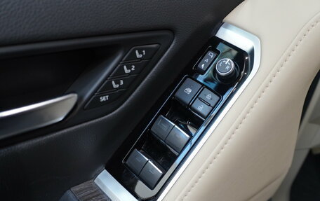 Toyota Land Cruiser, 2023 год, 11 525 000 рублей, 28 фотография