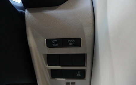 Toyota Land Cruiser, 2023 год, 11 525 000 рублей, 27 фотография