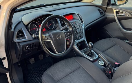 Opel Astra J, 2012 год, 980 000 рублей, 9 фотография